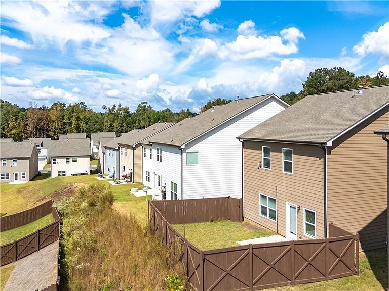 258 Station Overlook Dr — Photo 34