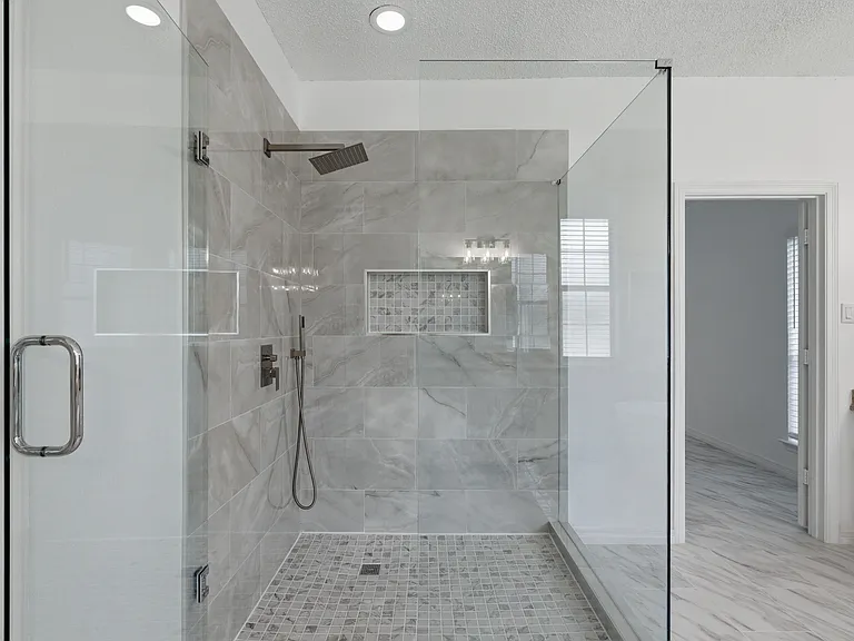 305 W Mill Valley Dr — Photo 24