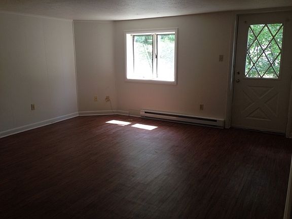 3rd image of 47 Chardonnay Ave APT 4