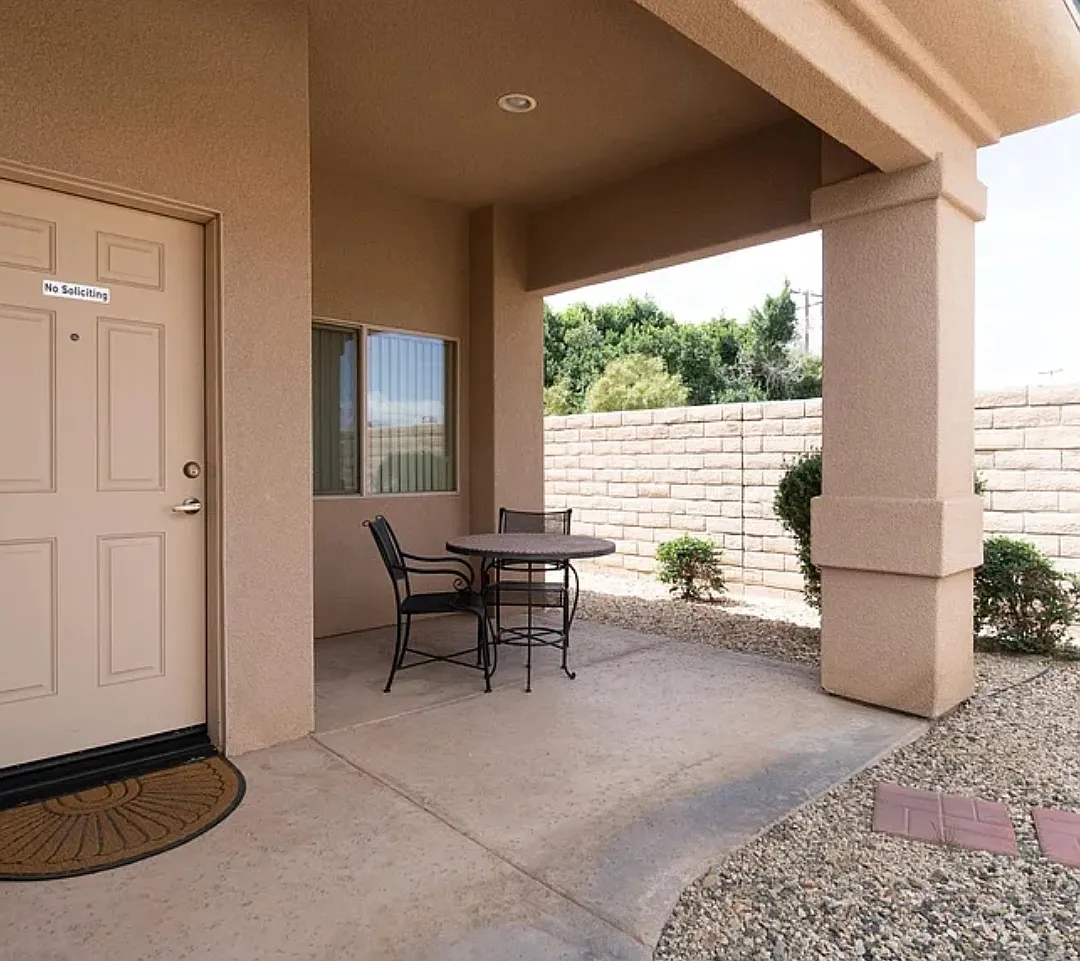 3 bed, 1300 sqft, $2,875 — Photo 2