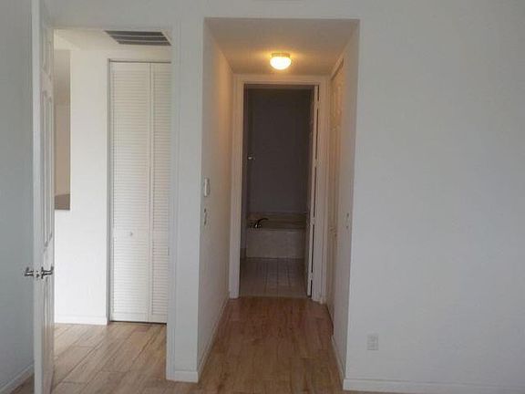 5th image of 10560 SW 212th Poin
