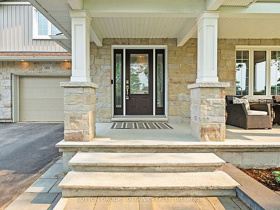 2nd image of 2450 Blackstone Cres