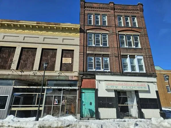 445 High St, Holyoke, MA 01040