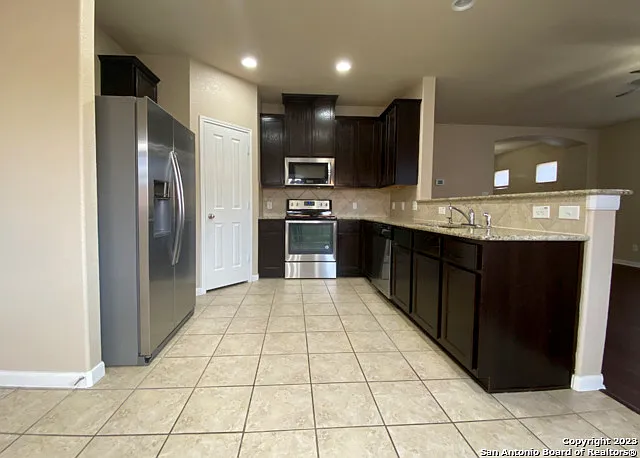 1838 Mobeetie Trl — Photo 6