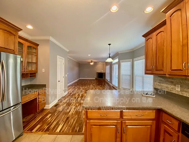 5721 Caney Ridge Cir — Photo 14
