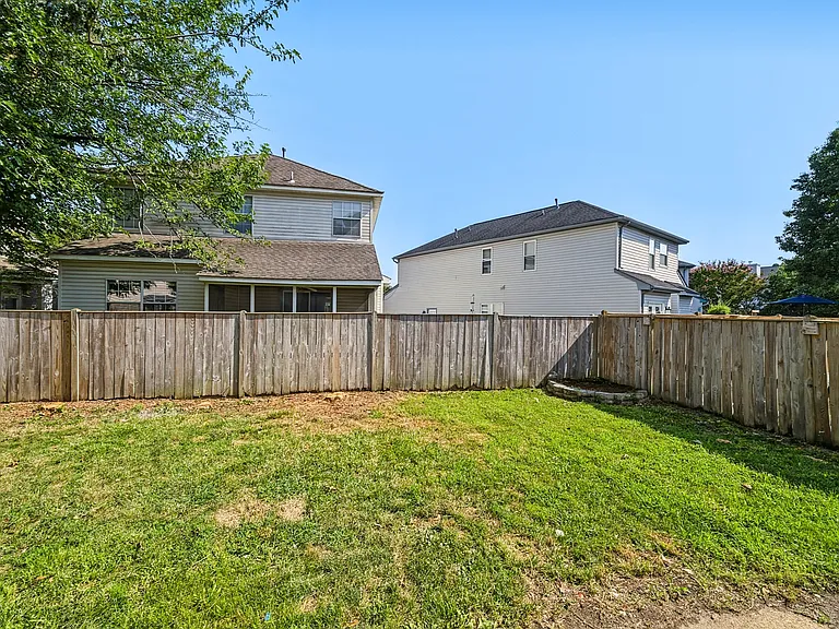 1578 Winthrope Dr — Photo 36