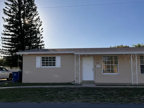 200 SW 11th St #1-2, Hallandale, FL 33009