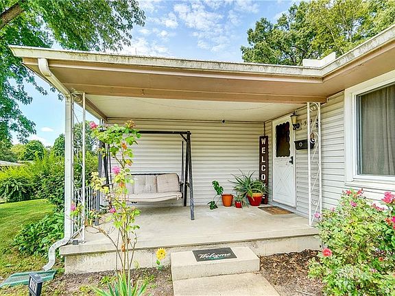 4th image of 573 Hillridge Dr