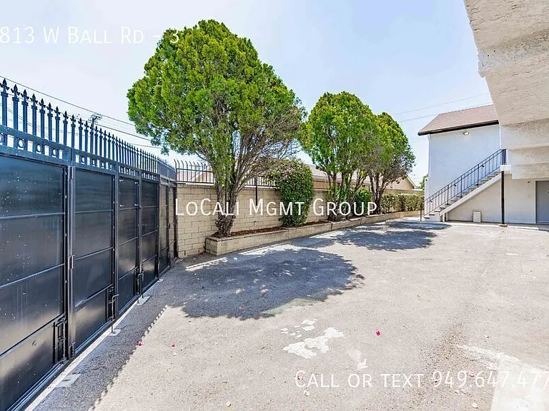 1813 W Ball Rd #3 — Photo 5