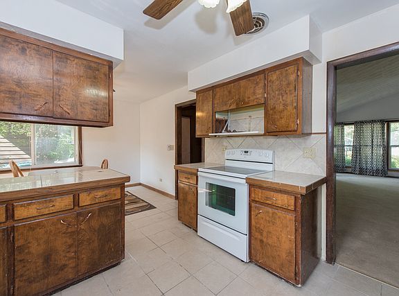 3rd image of 1816 Joppa Ave