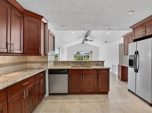 1273 SW 25th Avenue, Deerfield Beach, FL 33442