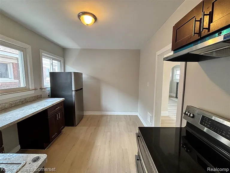 3025 Tuxedo St — Photo 5