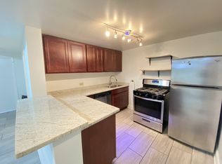 915 W Cornelia Ave #G, Chicago, IL 60657