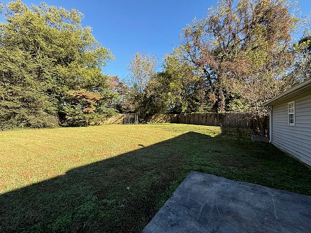 2806 Pleasant Garden Rd — Photo 28