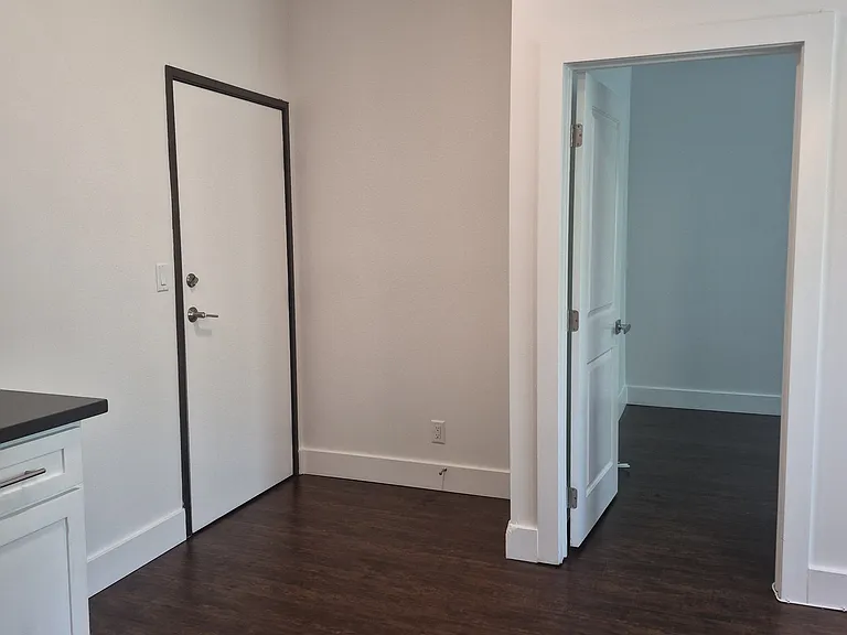 5957 Barton Ave #204 — Photo 9