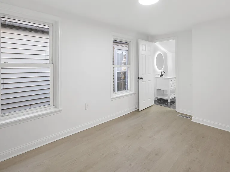 315 E Fort Ave — Photo 14