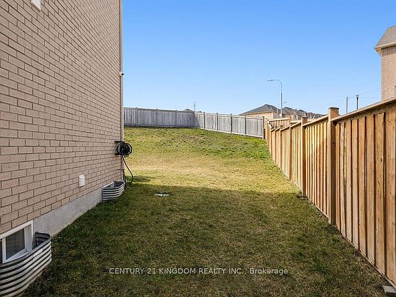 4th image of 1219 Cactus Cres