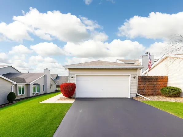 2309 Deerpath Dr W, Schererville, IN 46375