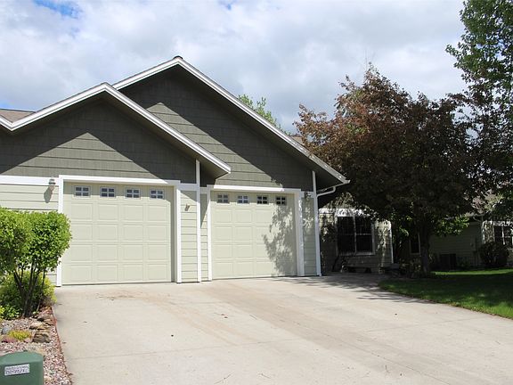 3rd image of 298 Montana Lndg