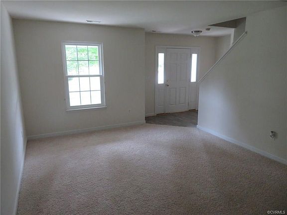2nd image of 5401 Dickens Glen Ln