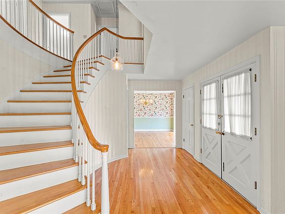 4th image of 5021 Northlawn Cir