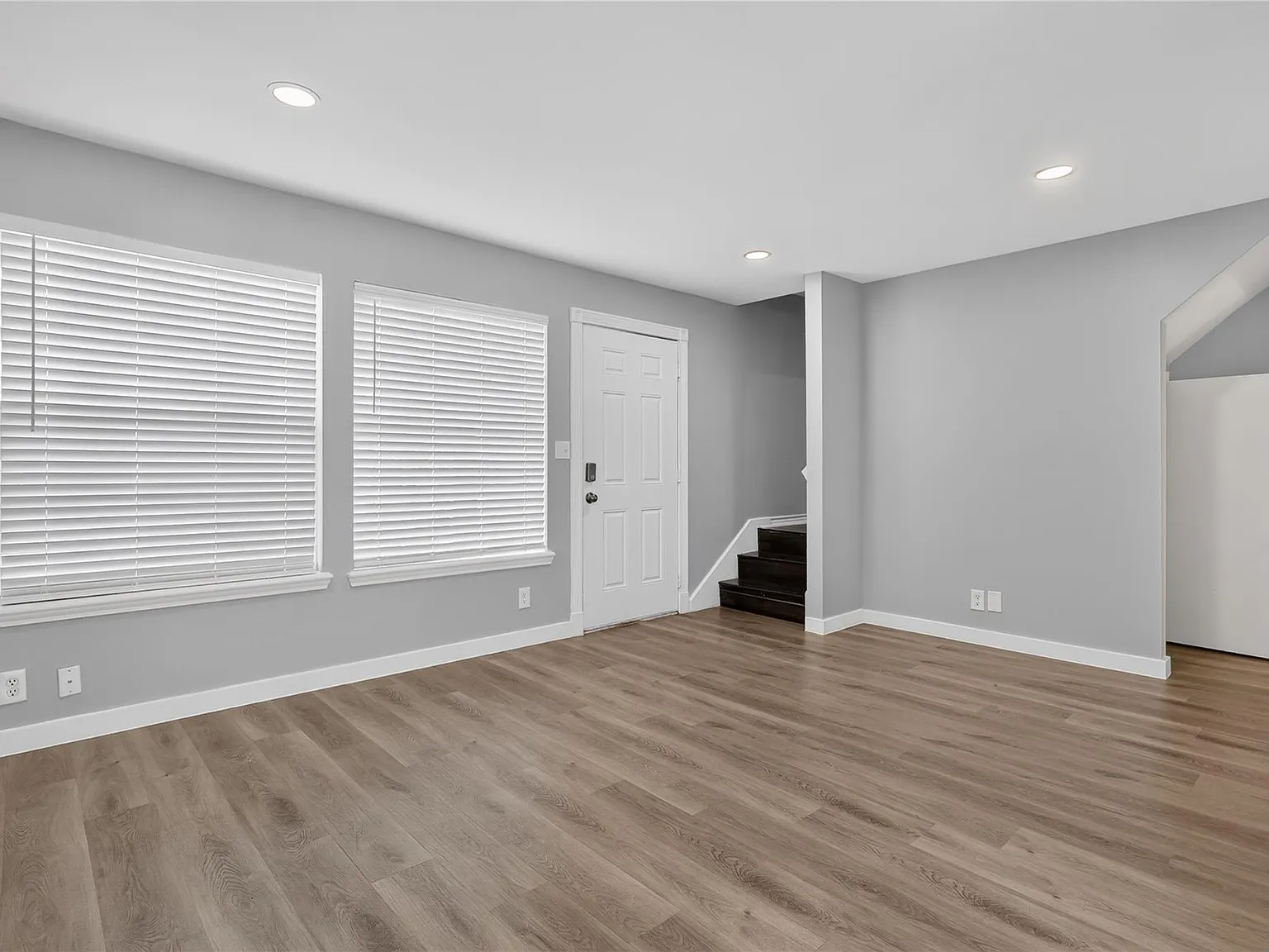2 bed, 1.5 bath, 1068 sqft, $1,600 — Photo 1
