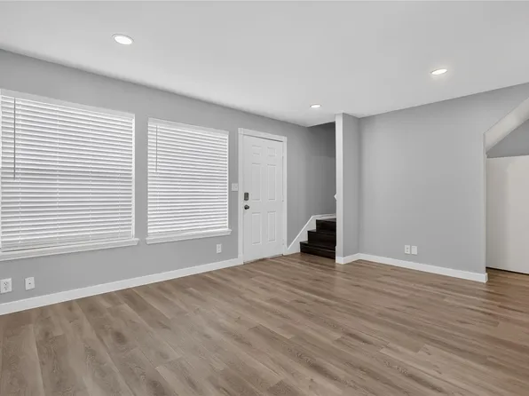 1221 Cedar Post Ln, Houston, TX