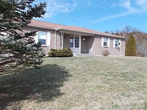 <Marquee><B><Font Color=Red> 3.35 ACRES  -  A HAVEN FOR PEACE AND QUIET YET CLOSE TO MAIN HIGHWAY AND SHOPPING</Marquee>