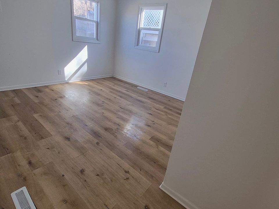 1st image of 103 Park Ave APT 2