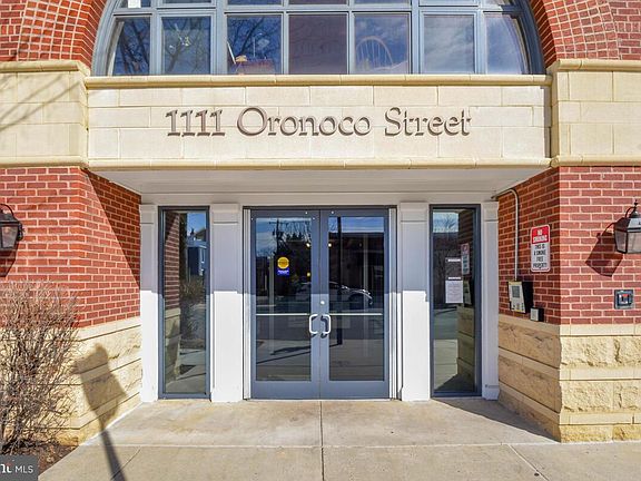 2nd image of 1111 Oronoco St Unit 340