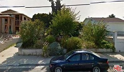 2nd image of 2121 Falling Leaf Ave