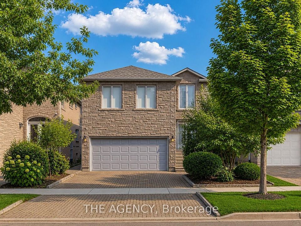 1st image of 68 Townsgate Dr