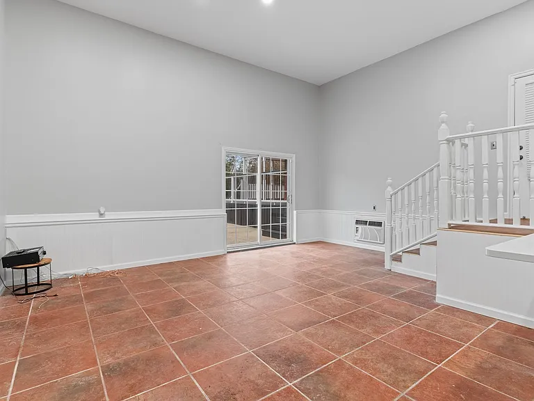 111 Rea Dr — Photo 19