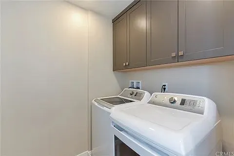 101 Bowery — Photo 12