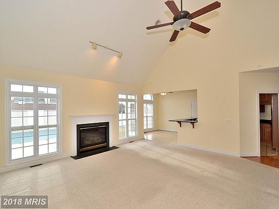 5th image of 47915 Kittamaquund Ln