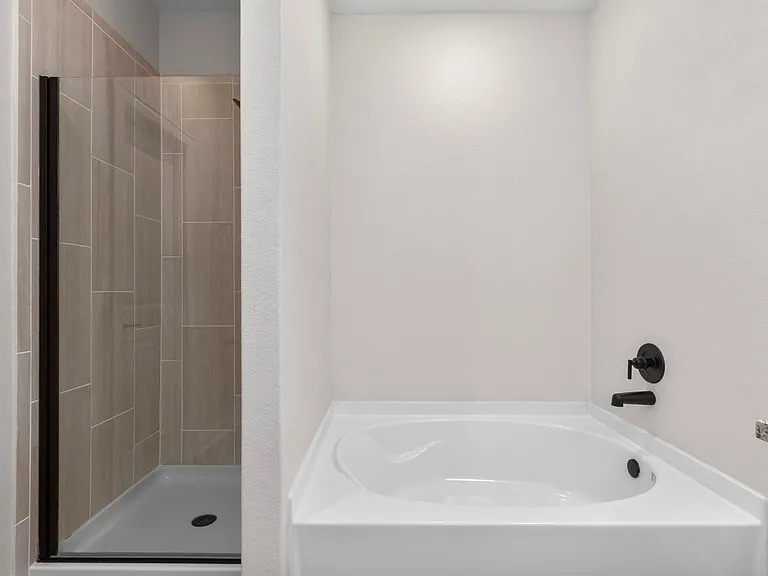 1126 Campside Dr — Photo 13