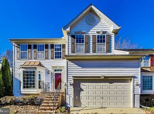 9134 Stonegarden Dr, Lorton, VA 22079