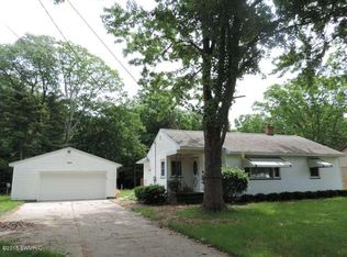 3884 Linda St, Muskegon, MI 49444