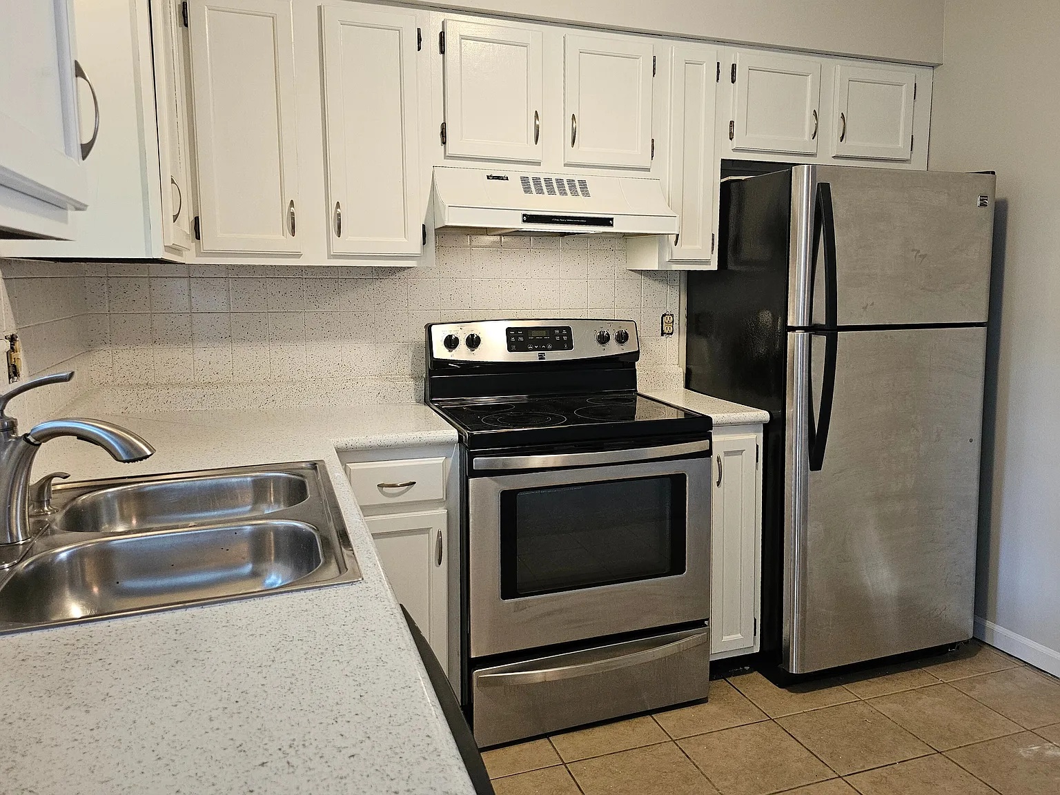 3 bed, 1478 sqft, $1,345 — Photo 3