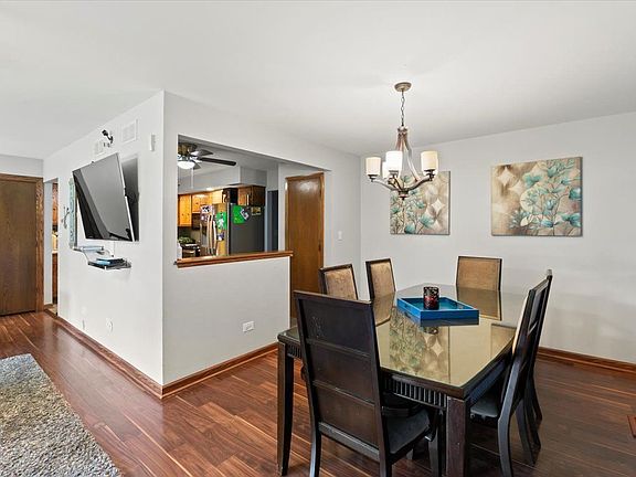 5th image of 7222 W 154th Pl