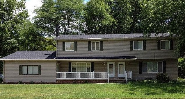 1st image of 4229 & 4233 Woodpark Dr