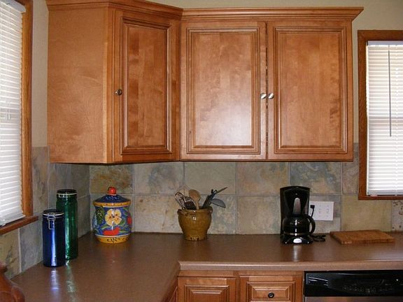 5th image of 4205 Arlington Ave