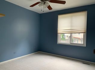 1357 Big Horn Trl, Carol Stream, IL 60188
