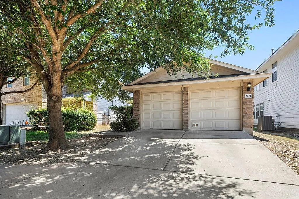 Building Photo - 3201 Wickham Ln