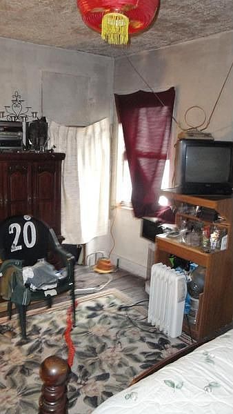 2nd image of 2402 Vonderhorst Ln