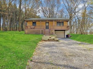 242 Leslie Rd, Enon Valley, PA 16120