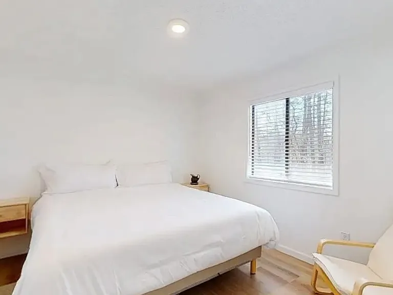 138 Morgan Hill Rd — Photo 2