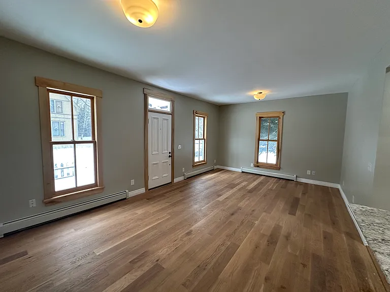902 Rose St — Photo 16