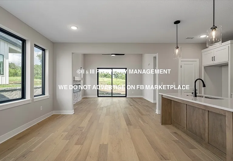 9579 Jupiter St — Photo 12