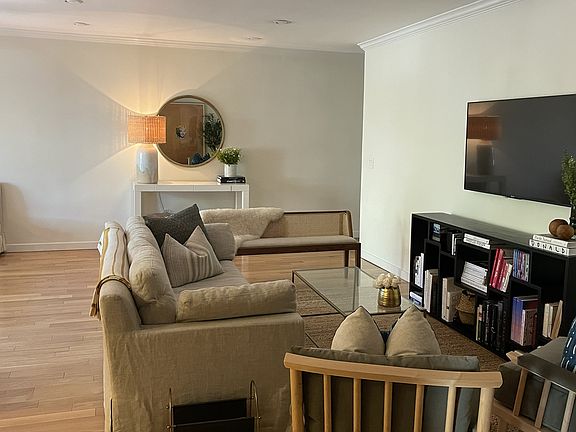 3rd image of 8550 Holloway Dr APT 307